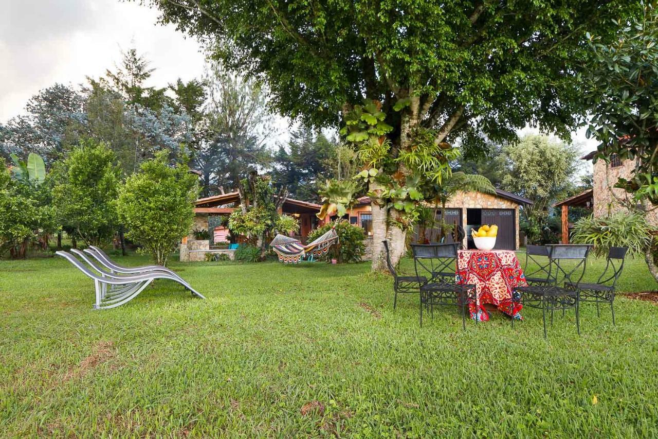 La Casa De Piedra Villa Guatapé Buitenkant foto